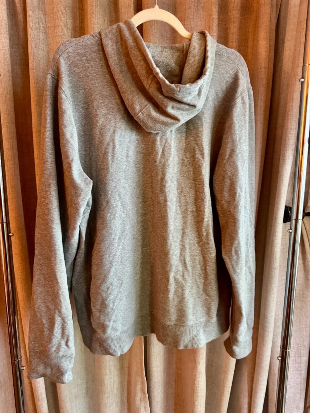 LL Bean Large- Slightly Fitted Hoodie - Picture 3 of 5